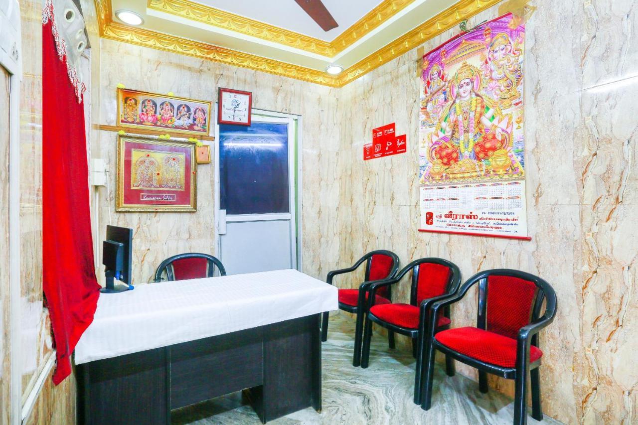 Oyo 68796 Shanthi Mahal Madras Buitenkant foto